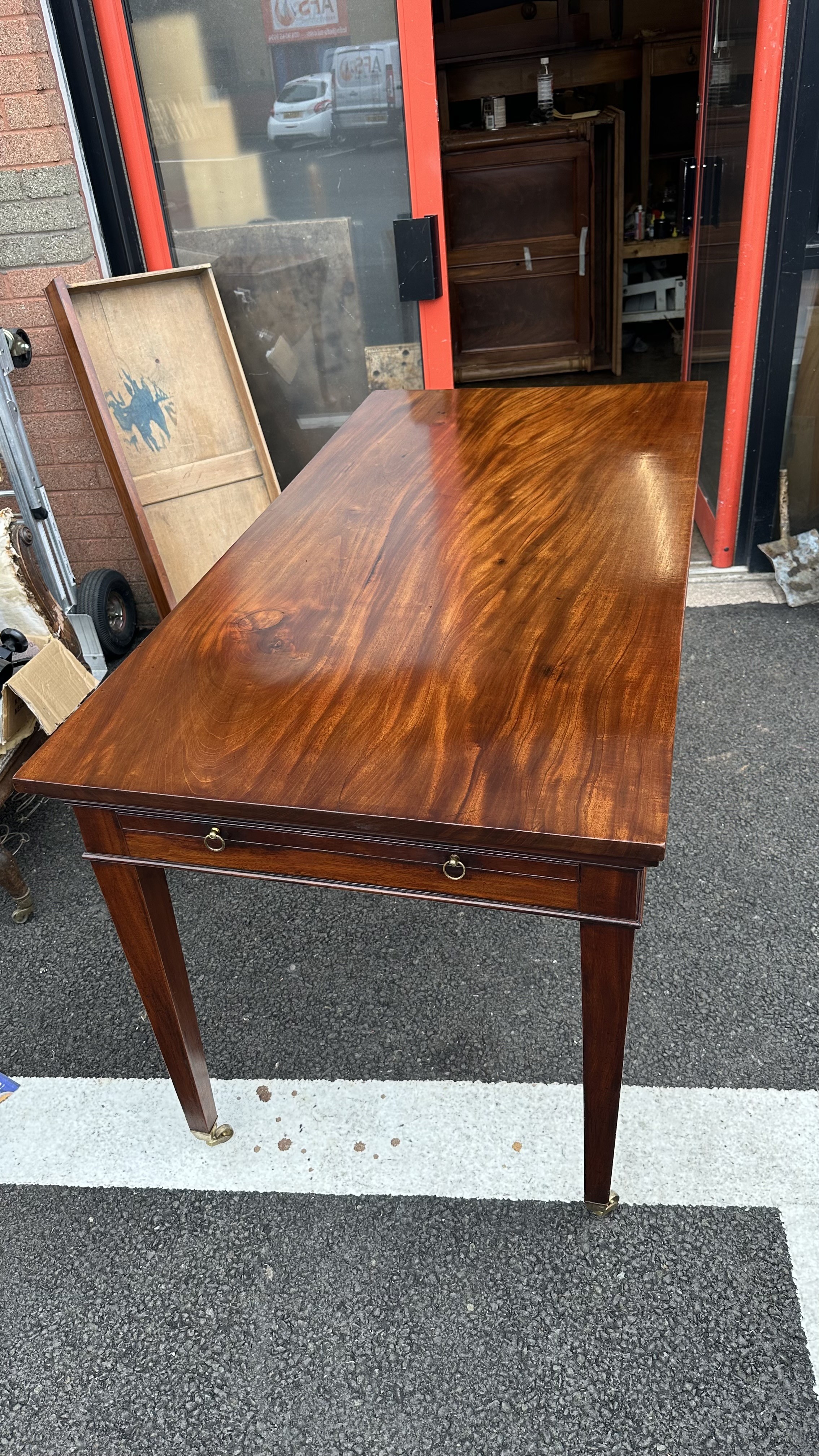 a fine georgian side table in the workshop recently for restoration